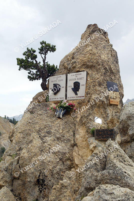 Monument001p.jpg